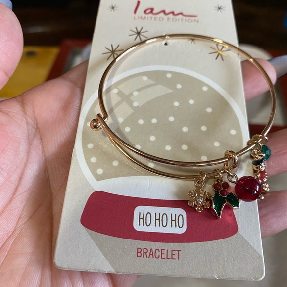 🎄Christmas I Am Charm Bracelet🎄 - Picture 4 of 6